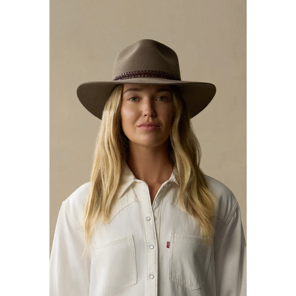Akubra Brumby